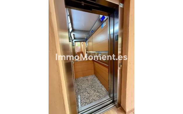Resale - Apartment - Benalmadena - Benalmadena Centro