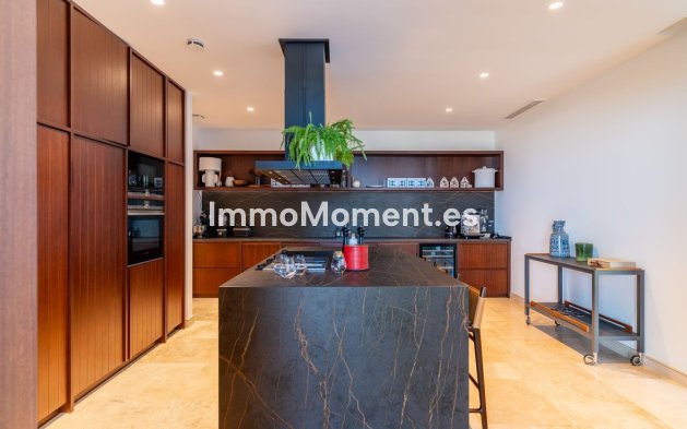 Reventa - Apartamento - Casares - Casares Centro