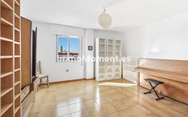 Reventa - Apartamento - Estepona  - Estepona Centro