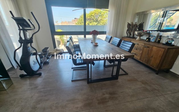 Wiederverkauf - Freistehende Villa - Torrevieja - Torrevieja Centro