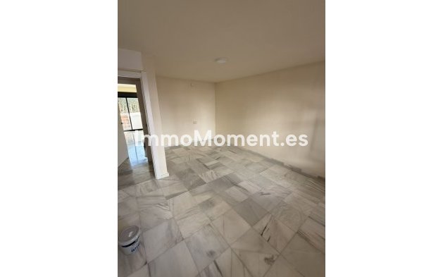 Revente - Maison mitoyenne - Estepona  - Cancelada