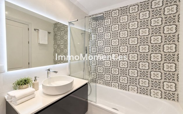 Resale - Apartment - Benahavís - Los Arqueros