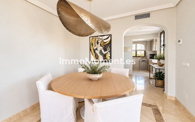 Resale - Apartment - Benahavís - Los Arqueros
