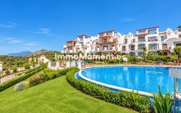 Resale - Apartment - Benahavís - Los Arqueros