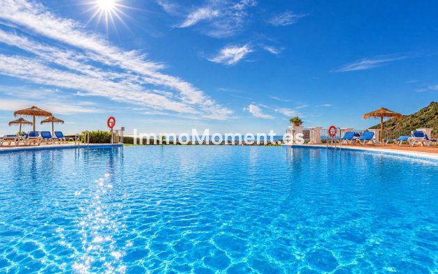 Resale - Apartment - Benahavís - Los Arqueros