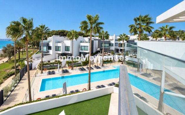 Resale - Detached villa - Estepona - Estepona Centro