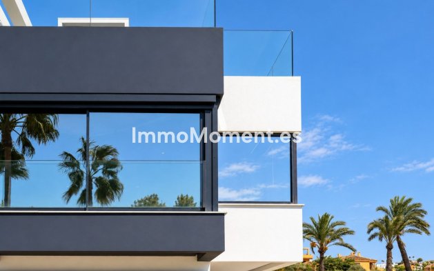 Resale - Detached villa - Estepona - Estepona Centro