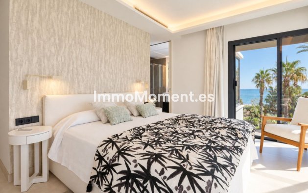 Resale - Detached villa - Estepona - Estepona Centro