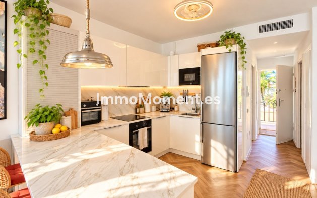 Reventa - Apartamento - Estepona  - Estepona Centro