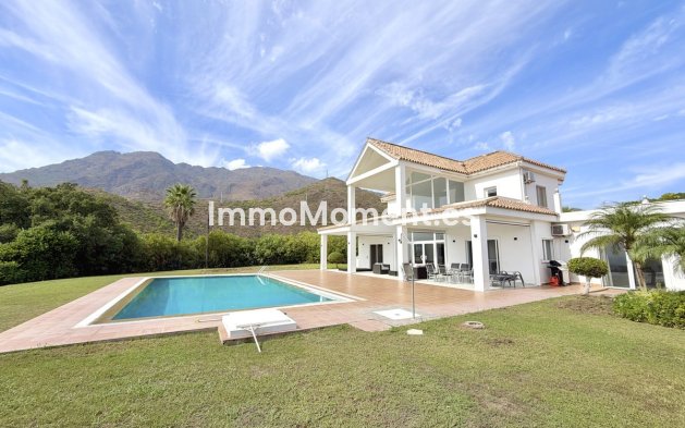 Wiederverkauf - Freistehende Villa - Estepona  - Estepona Centro