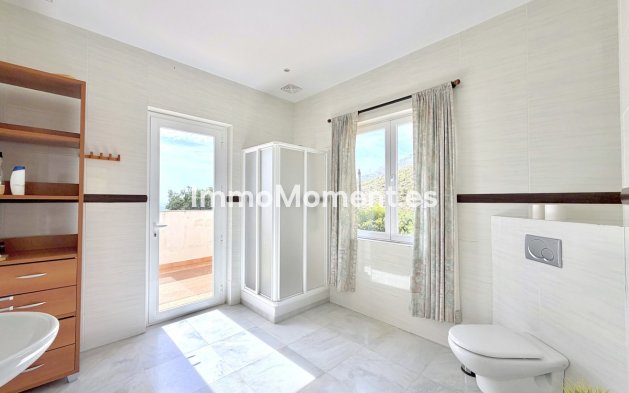 Wiederverkauf - Freistehende Villa - Estepona  - Estepona Centro