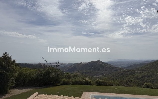 Wiederverkauf - Freistehende Villa - Estepona  - Estepona Centro