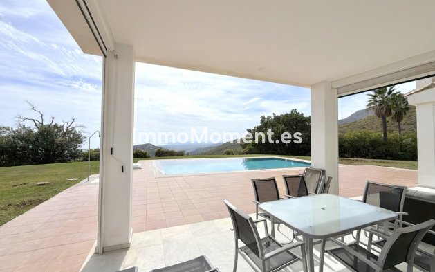 Wiederverkauf - Freistehende Villa - Estepona  - Estepona Centro