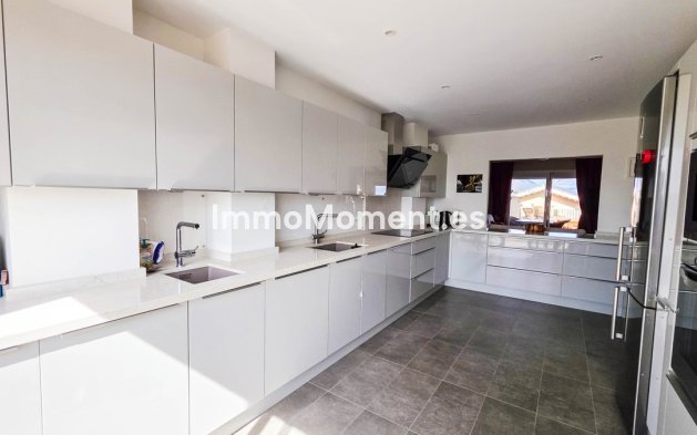 Bestaande woning - Vrijstaande villa - Manilva - La Duquesa