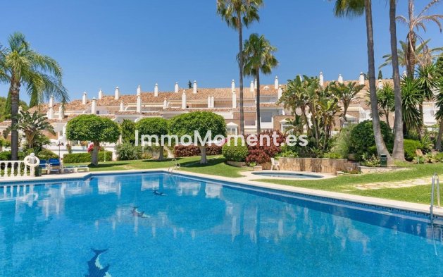 Bestaande woning - Rijtjeshuis - Estepona  - Estepona Centro