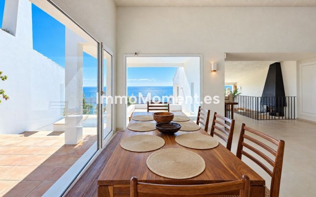 Resale - Detached villa - Estepona - Estepona Centro