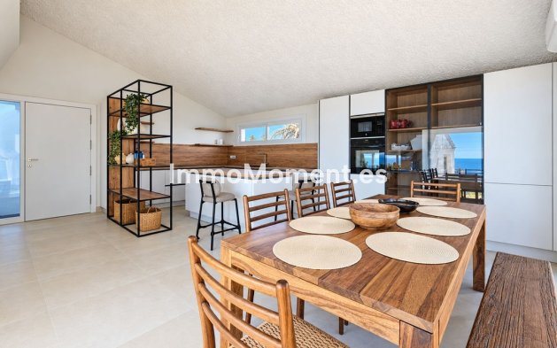Resale - Detached villa - Estepona - Estepona Centro