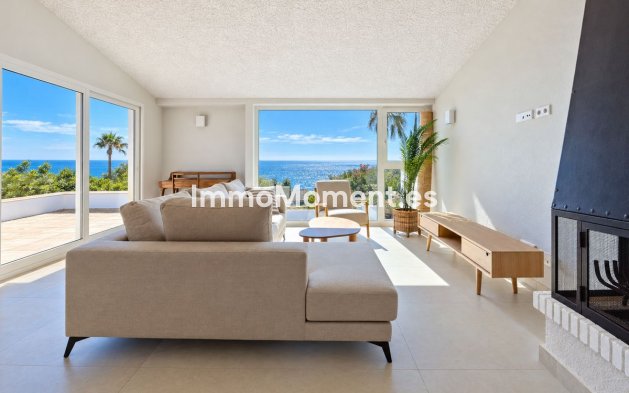 Resale - Detached villa - Estepona - Estepona Centro