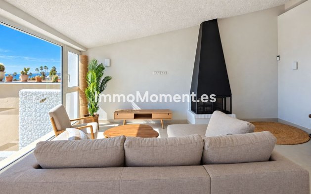 Resale - Detached villa - Estepona - Estepona Centro