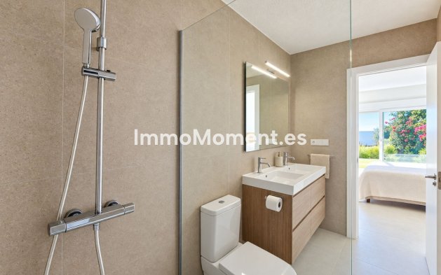 Resale - Detached villa - Estepona - Estepona Centro