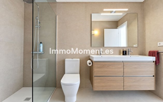 Resale - Detached villa - Estepona - Estepona Centro