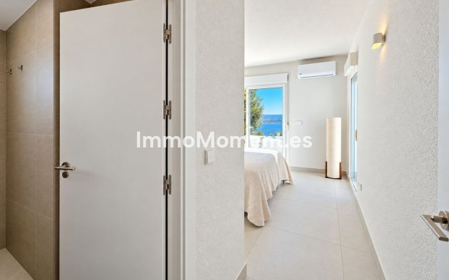 Resale - Detached villa - Estepona - Estepona Centro