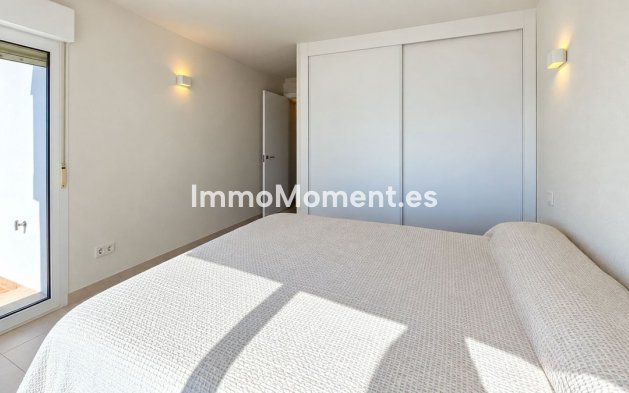Resale - Detached villa - Estepona - Estepona Centro