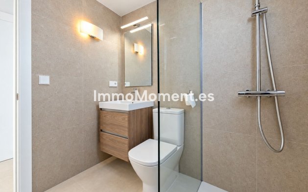 Resale - Detached villa - Estepona - Estepona Centro