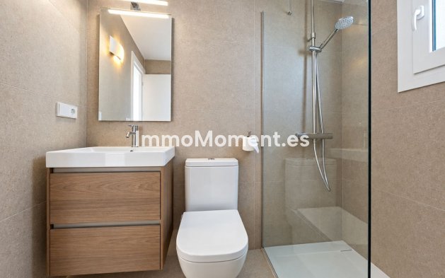 Resale - Detached villa - Estepona - Estepona Centro