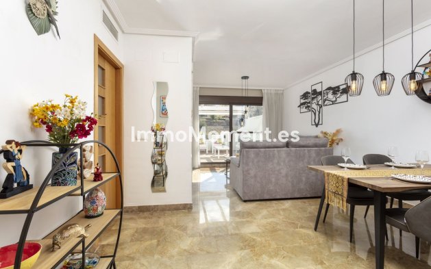 Wiederverkauf - Wohnung - Estepona  - Selwo