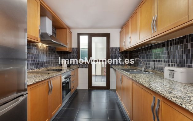 Wiederverkauf - Wohnung - Estepona  - Selwo