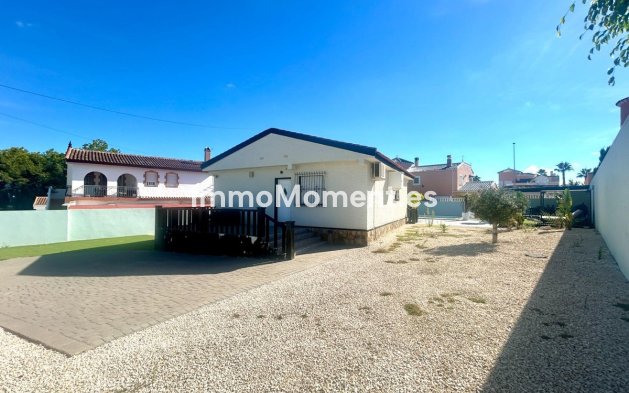 Resale - Detached villa - Pilar de la Horadada - Pinar de Campoverde