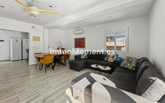 Resale - Detached villa - Pilar de la Horadada - Pinar de Campoverde