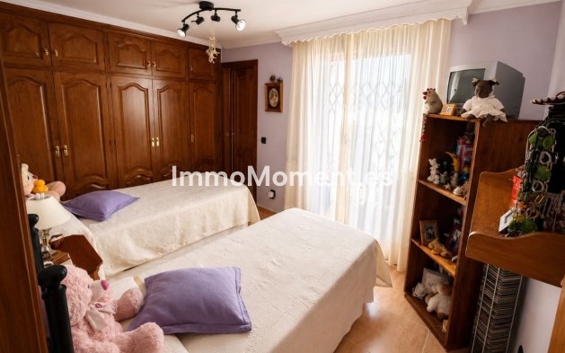 Resale - Townhouse - Estepona - Estepona Centro