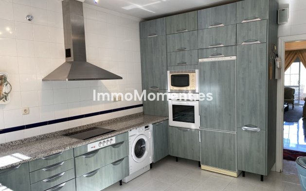 Wiederverkauf - Wohnung -   Inländisch - Alhaurín el Grande Centro