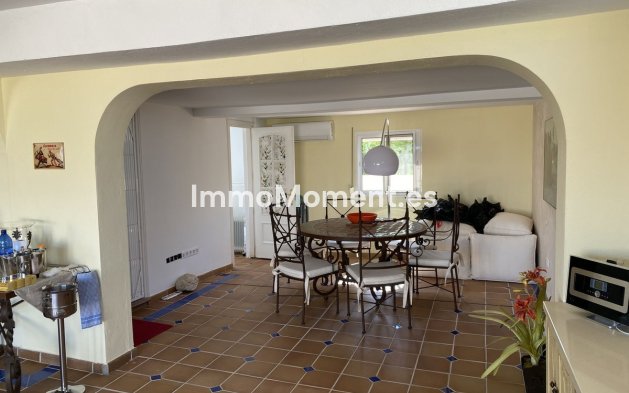Wiederverkauf - Wohnung -   Inländisch - Alhaurín el Grande Centro