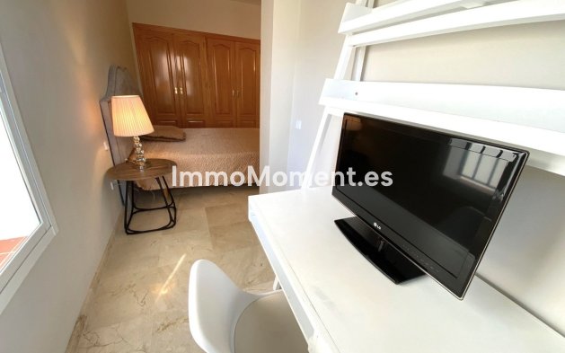 Revente - Appartement - Marbella - Nueva Andalucía