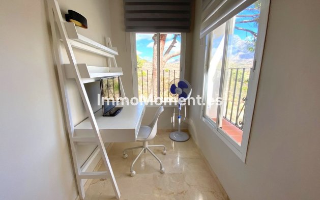 Revente - Appartement - Marbella - Nueva Andalucía