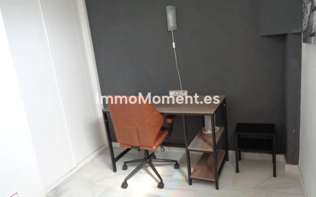 Resale - Apartment - Torremolinos - Montemar