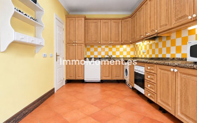 Resale - Apartment - Benahavís - Monte Halcones
