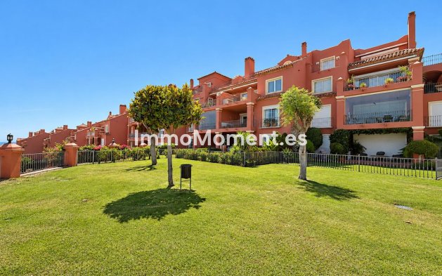 Resale - Apartment - Benahavís - Monte Halcones