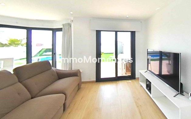 Resale - Detached villa - Finestrat