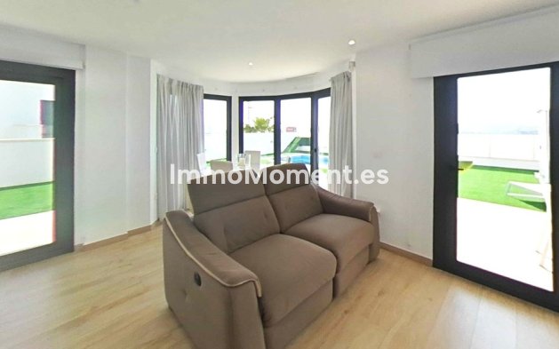 Resale - Detached villa - Finestrat