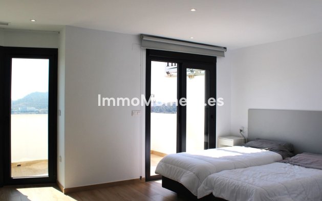 Resale - Detached villa - Finestrat