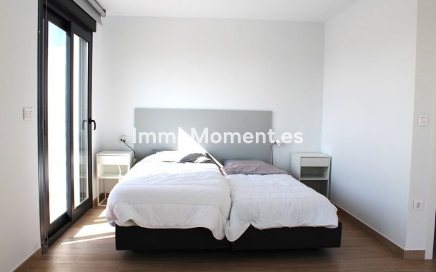 Resale - Detached villa - Finestrat