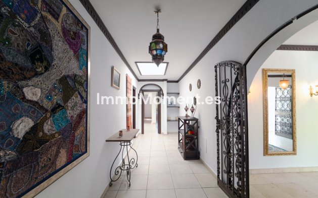 Reventa - Villa independiente - Marbella - Marbesa