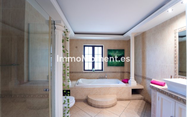 Reventa - Villa independiente - Marbella - Marbesa