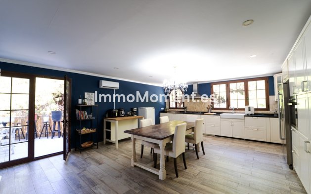 Reventa - Villa independiente - Marbella - Marbesa