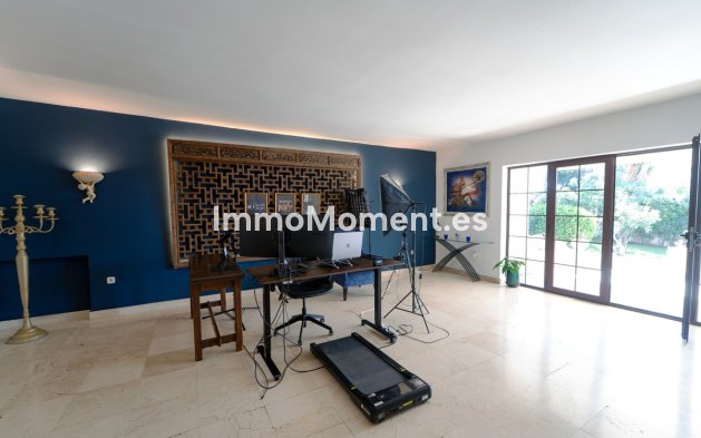 Reventa - Villa independiente - Marbella - Marbesa