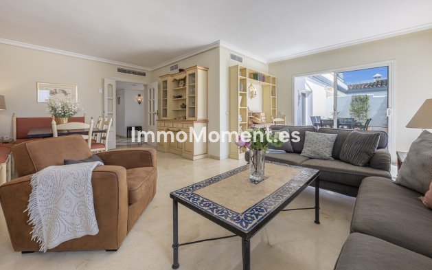 Wiederverkauf - Wohnung - Estepona  - Estepona Centro